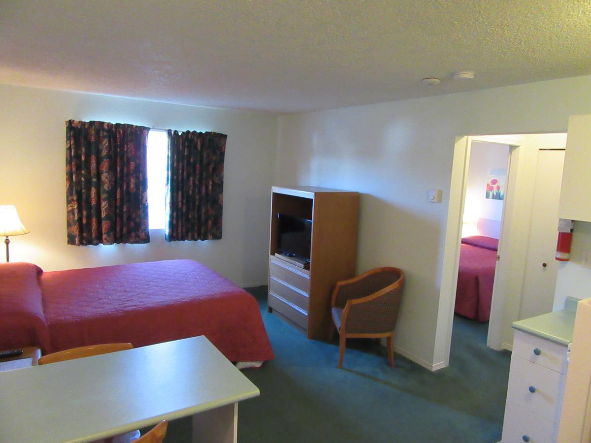 Lake Cowichan Lodge Εξωτερικό φωτογραφία